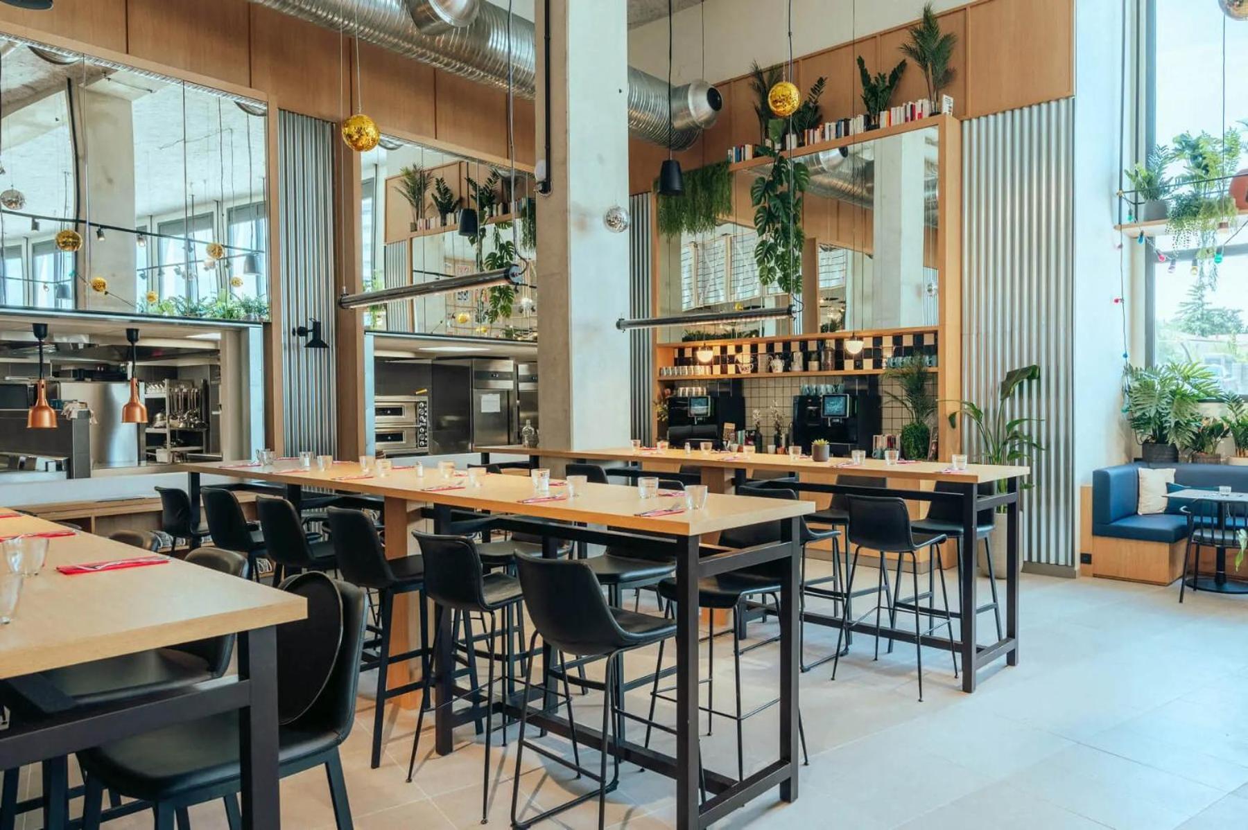 Jost Hostel Montpellier Centre St Roch Экстерьер фото